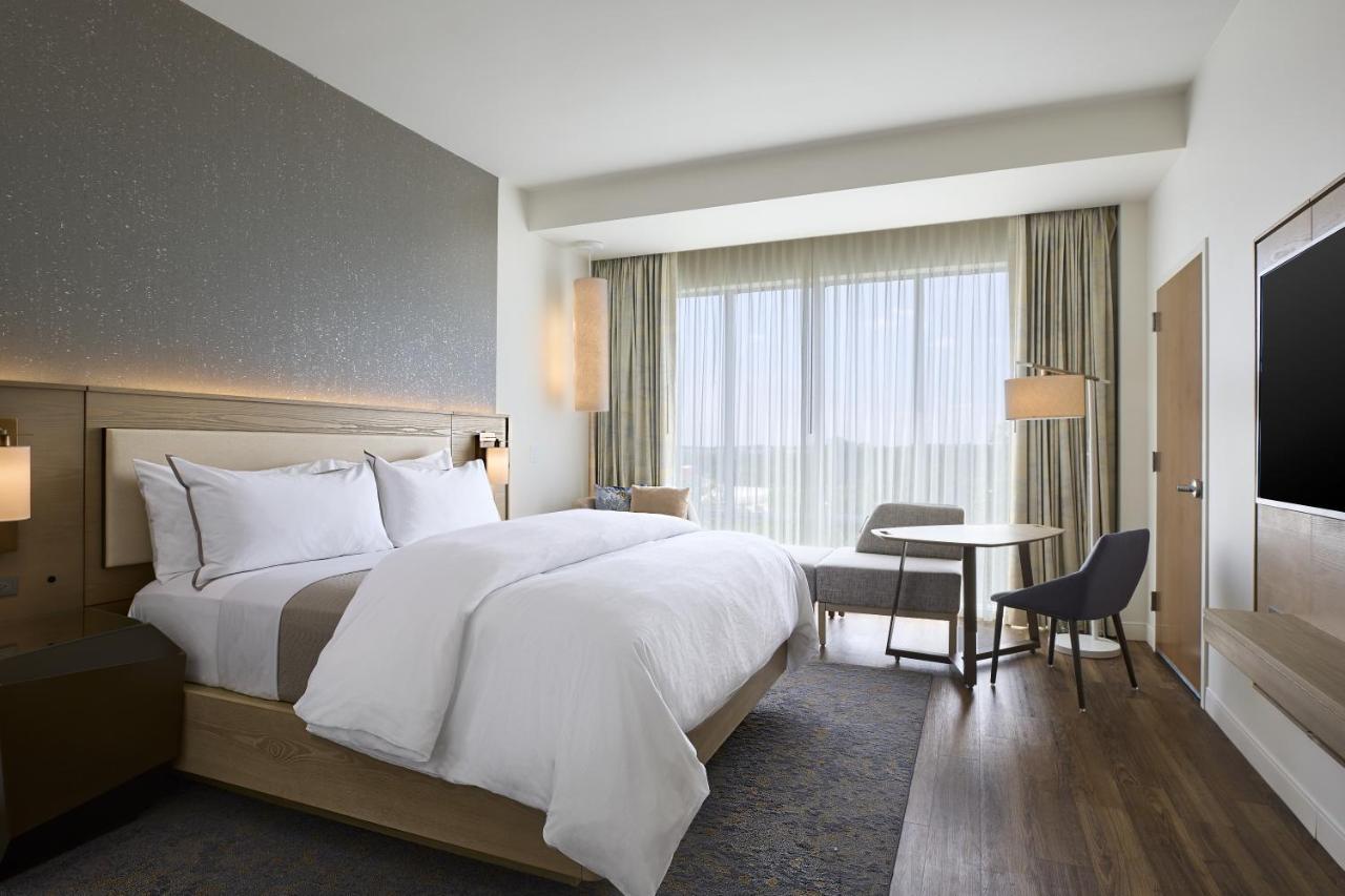 Отель The Westin Raleigh-Durham Airport Экстерьер фото