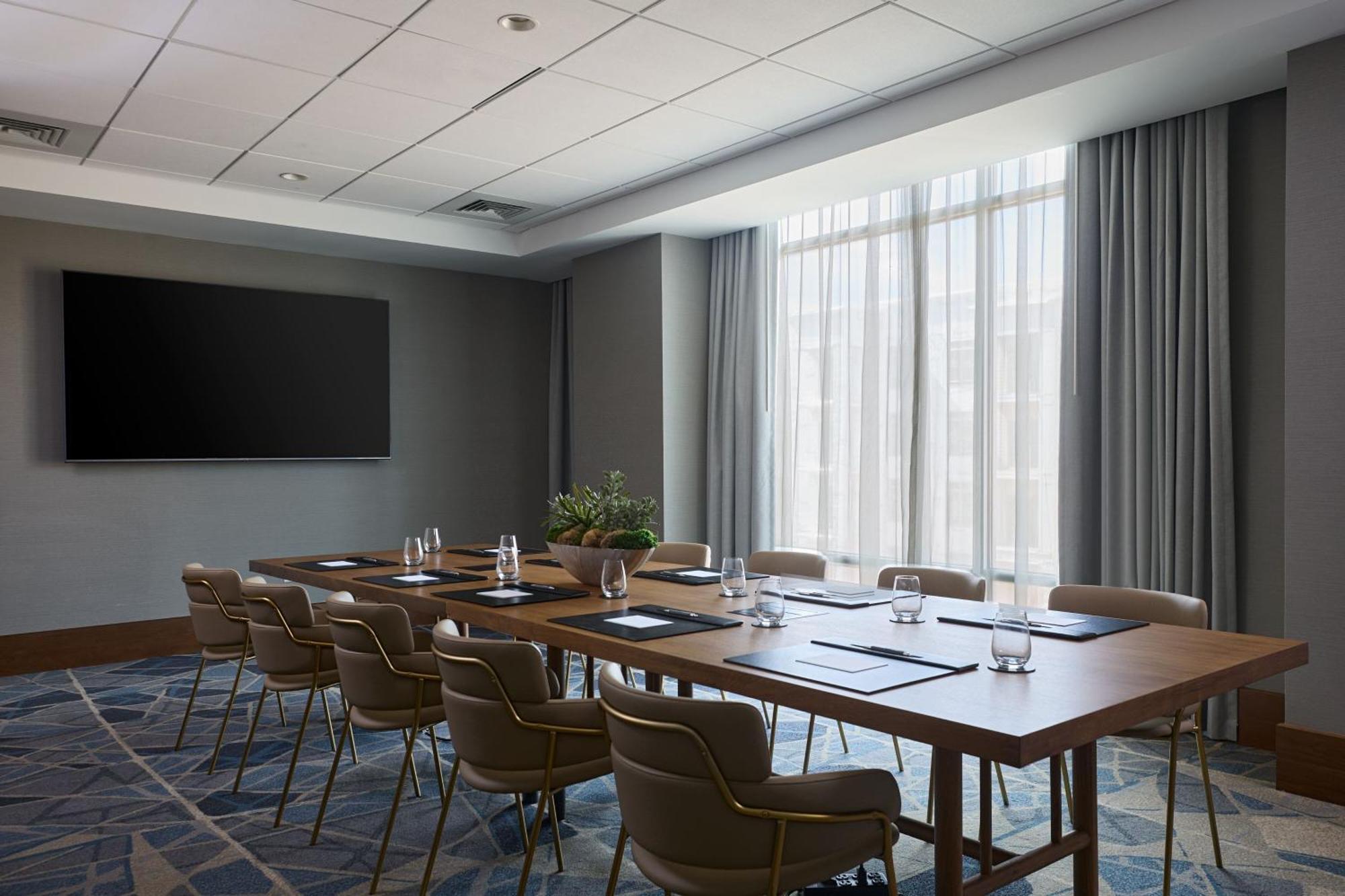 Отель The Westin Raleigh-Durham Airport Экстерьер фото