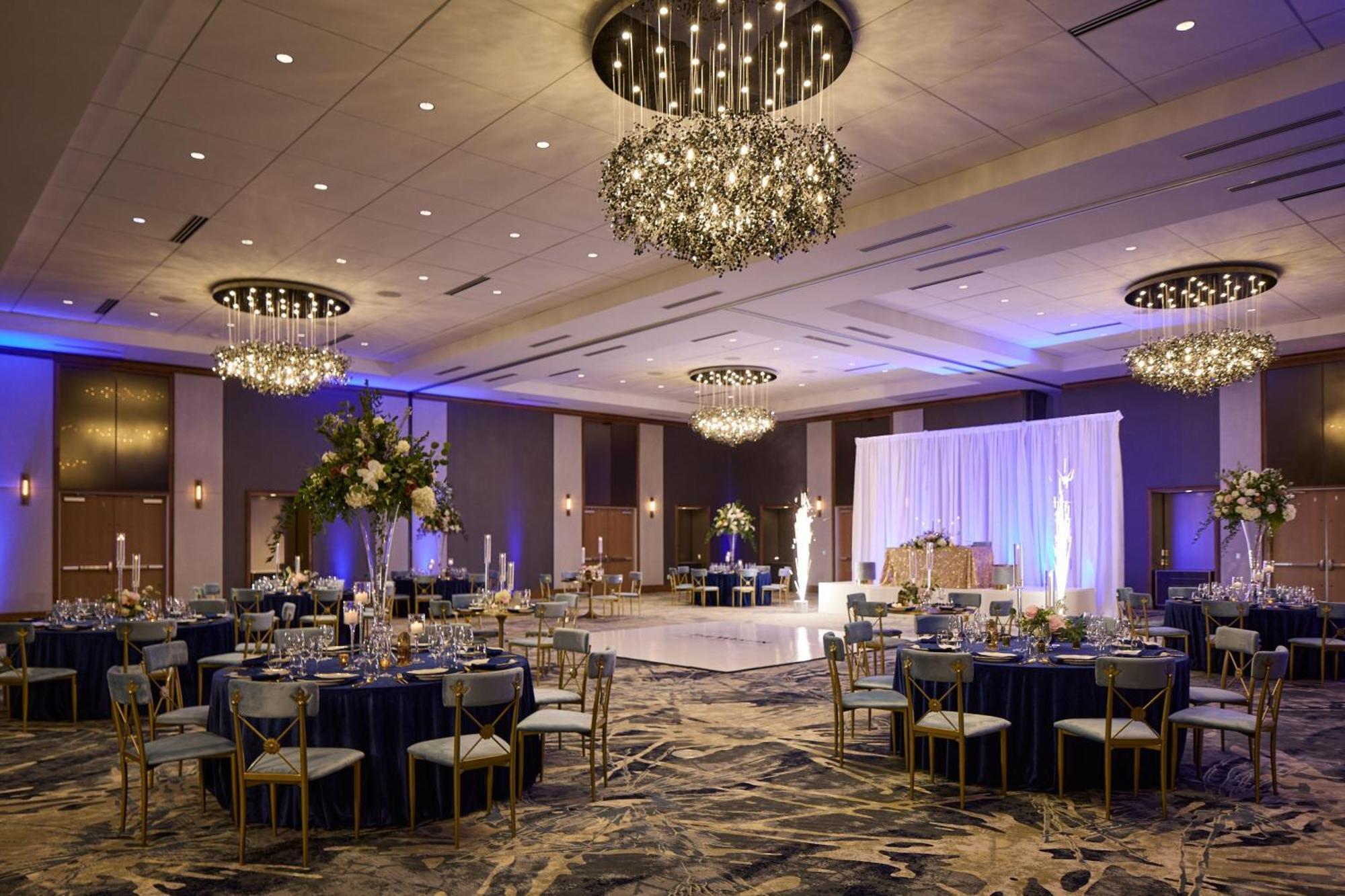 Отель The Westin Raleigh-Durham Airport Экстерьер фото