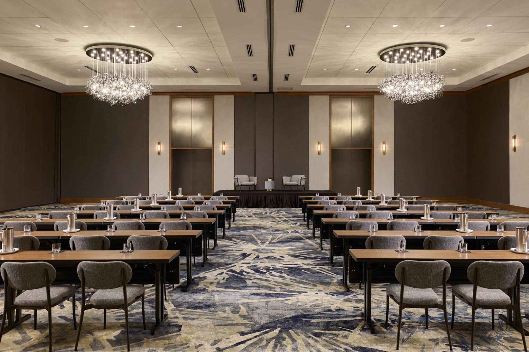 Отель The Westin Raleigh-Durham Airport Экстерьер фото